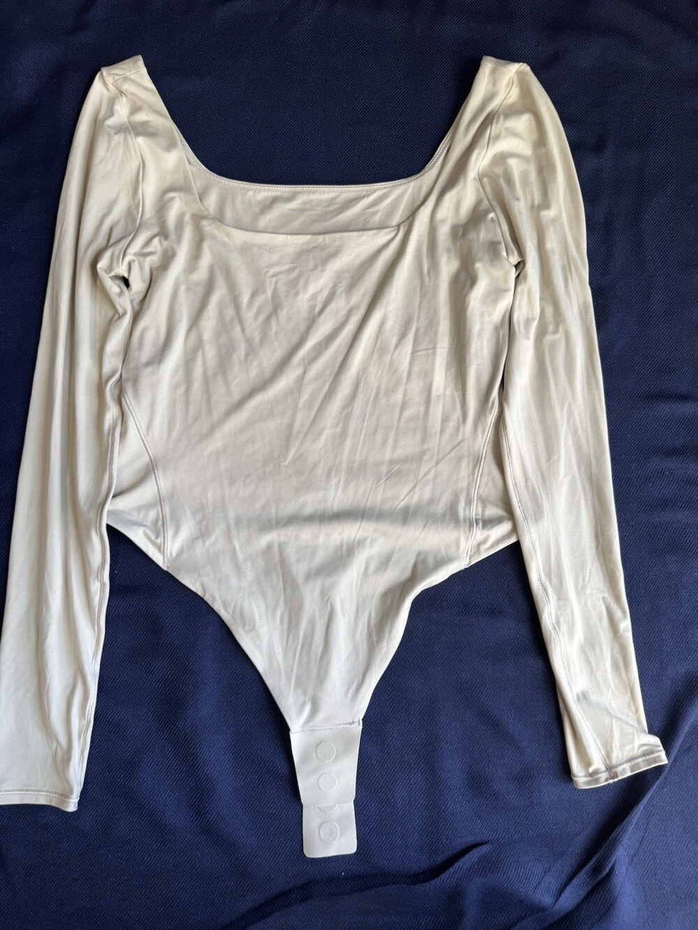 lululemon Women’s Beige Long Sleeve One-Piece Bodysuit Thong Snap, M